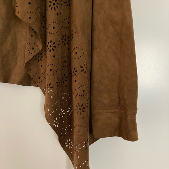 American Rag Cie Laser Cut Faux Suede Jacket - Picture 4 of 10